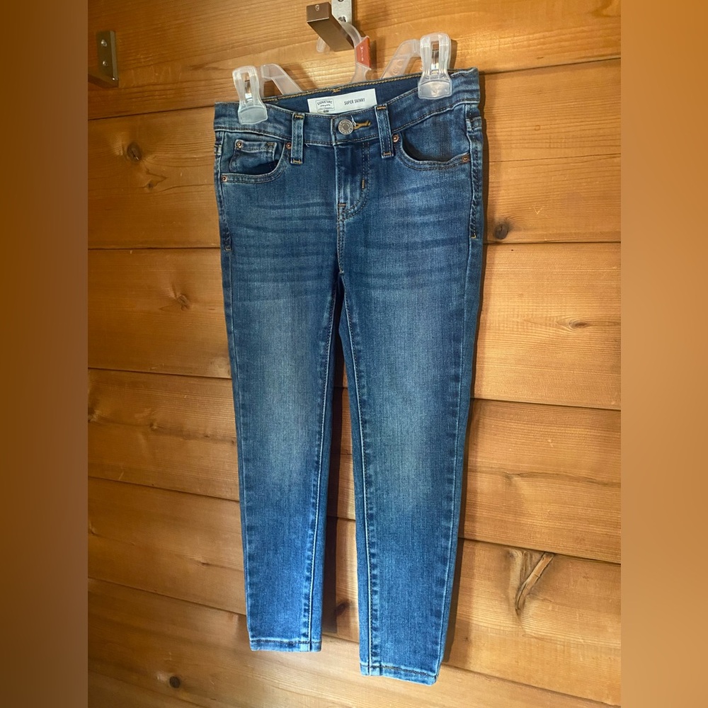 Levi’s Signature Girl’s Super Skinny Jeans Size 7 Never Worn